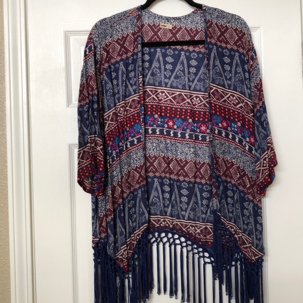Hollister Navy and Burgundy Open Front Pattern Kimono Top with Fringe - …